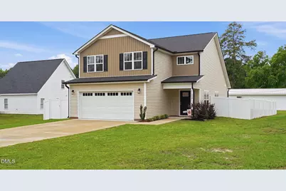 248 S Baker Street, Four Oaks, NC 27524 - Photo 2