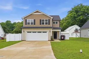 248 S Baker St, Four Oaks, NC 27524 - Photo 2