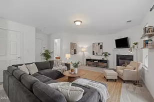 102 Cabernet Dr, Chapel Hill, NC 27516 - Photo 2