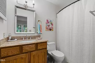 2424 Mapleton Ln, Raleigh, NC 27613 - Photo 6
