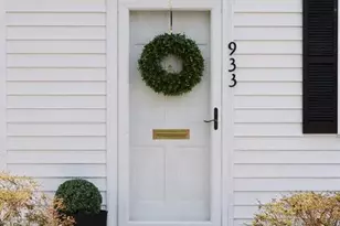 933 St Marys St, Raleigh, NC 27605 - Photo 6
