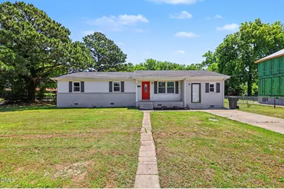 300 S Miller Avenue, Goldsboro, NC 27530 - Photo 1