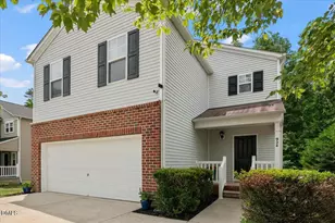 924 Mailwood Dr, Knightdale, NC 27545 - Photo 2
