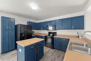 924 Mailwood Dr, Knightdale, NC 27545 - Photo 10