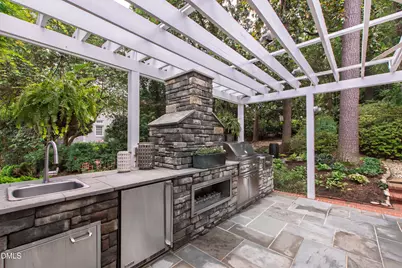 2507 Sanderson Drive, Raleigh, NC 27608 - Photo 6