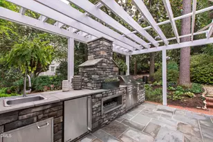 2507 Sanderson Dr, Raleigh, NC 27608 - Photo 6