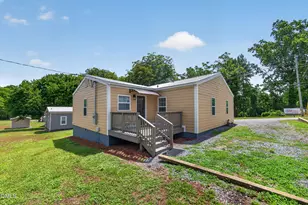 318 W 5th St, Siler City, NC 27344 - Photo 20