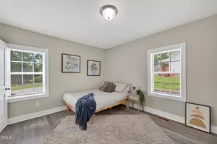 318 W 5th St, Siler City, NC 27344 - Photo 8
