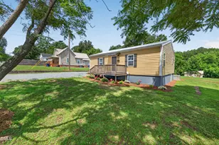 318 W 5th St, Siler City, NC 27344 - Photo 2