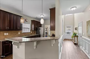 220 Beaconwood Ln, Holly Springs, NC 27540 - Photo 4