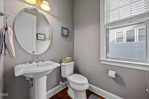 8512 Broderick Pl, Cary, NC 27519 - Photo 16