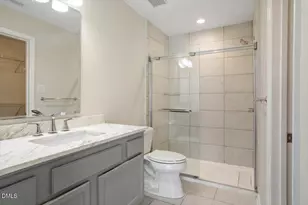 1000 Brighthurst Dr, Raleigh, NC 27605 - Photo 16
