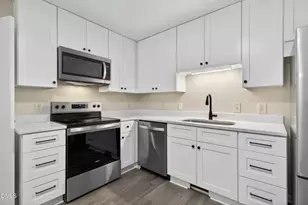 117 Trappers Run Dr, Cary, NC 27513 - Photo 6