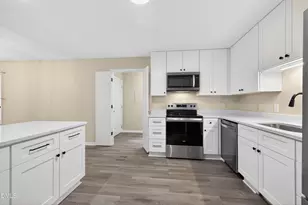 117 Trappers Run Dr, Cary, NC 27513 - Photo 28