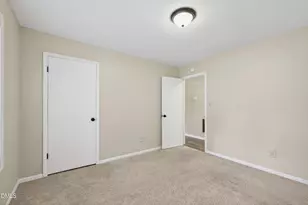 117 Trappers Run Dr, Cary, NC 27513 - Photo 32