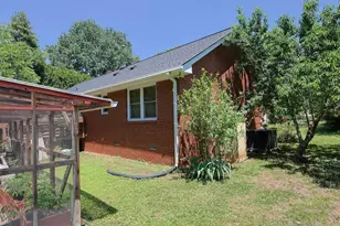 6113 Iris Dr, Raleigh, NC 27612 - Photo 32