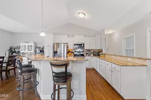 548 Brazil Nut Ln, Smithfield, NC 27577 - Photo 8