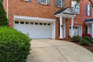 351 Bridgegate Dr, Cary, NC 27519 - Photo 4