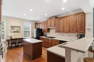 351 Bridgegate Dr, Cary, NC 27519 - Photo 8