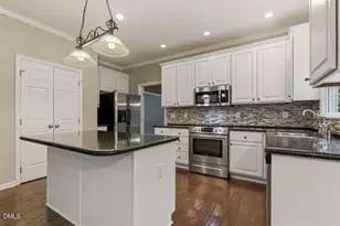 401 Peachtree Point Ct, Cary, NC 27513 - Photo 12