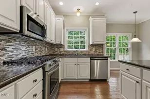 401 Peachtree Point Ct, Cary, NC 27513 - Photo 18