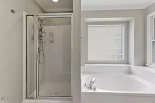 401 Peachtree Point Ct, Cary, NC 27513 - Photo 30