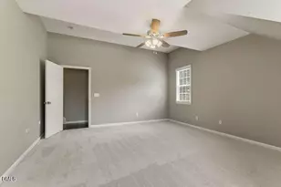 401 Peachtree Point Ct, Cary, NC 27513 - Photo 42