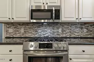 401 Peachtree Point Ct, Cary, NC 27513 - Photo 20