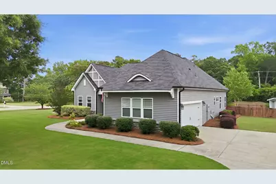 15 Ashland Court, Zebulon, NC 27597 - Photo 4
