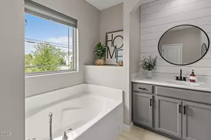 3002 September Dr, Durham, NC 27703 - Photo 26