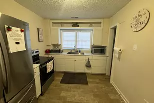 8551 Chapel Hill Rd, Cary, NC 27513 - Photo 2