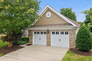 11121 Bayberry Hills Dr, Raleigh, NC 27617 - Photo 2