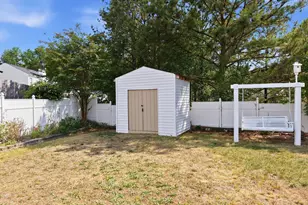 7315 Great Laurel Dr, Raleigh, NC 27616 - Photo 12