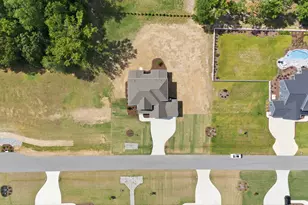 81 Lane Farms Wy, Holly Springs, NC 27540 - Photo 14