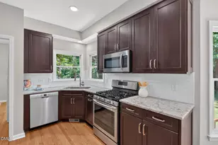 123 Tremont Cir, Chapel Hill, NC 27516 - Photo 16