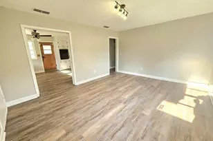 408 Oak St, Smithfield, NC 27577 - Photo 4