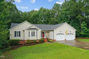 262 Clayton Pointe Dr, Clayton, NC 27520 - Photo 1