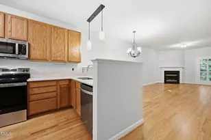 4542 Mistiflower Dr, Raleigh, NC 27606 - Photo 8
