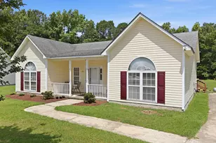 240 Katie Dr, Rocky Mount, NC 27803 - Photo 2