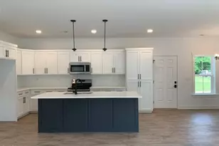 602 Wondertown Dr, Erwin, NC 28339 - Photo 6