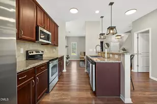 1027 Bridlemine Dr, Fuquay-Varina, NC 27526 - Photo 8