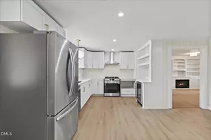 116 S Fitzgerald St, Pine Level, NC 27568 - Photo 8