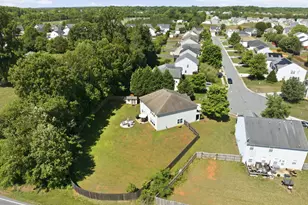 116 W View Dr, Burlington, NC 27215 - Photo 6