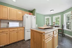 2002 Crooked Creek Rd, Greenville, NC 27858 - Photo 10