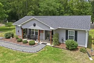 200 Alan Charles Way, Aberdeen, NC 28315 - Photo 2