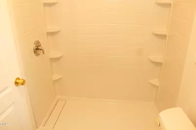 122 E Horton Street, Zebulon, NC 27597 - Photo 2