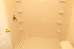 122 E Horton St, Zebulon, NC 27597 - Photo 2