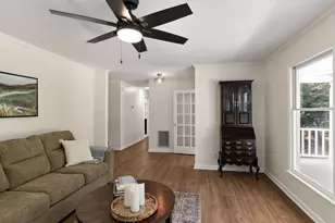 303 Hubert Herndon Rd, Chapel Hill, NC 27516 - Photo 6