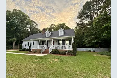 129 Pebble Drive, Clayton, NC 27520 - Photo 2