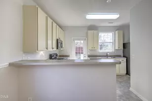 105 Otter Crest Way, Holly Springs, NC 27540 - Photo 20